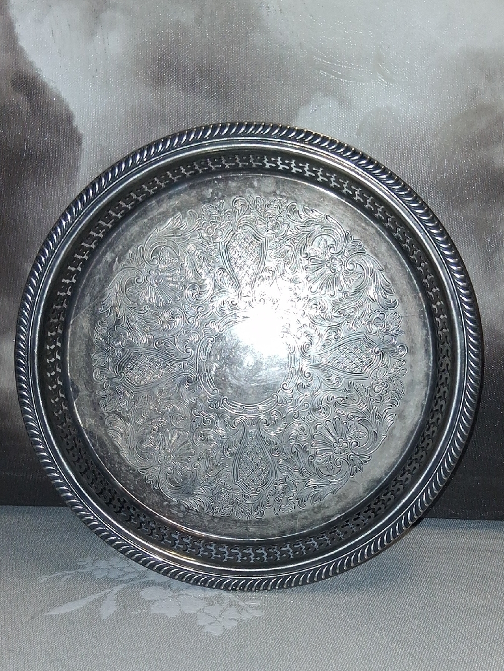 Engraved Decorative Silver-Plated Round Serving Tray